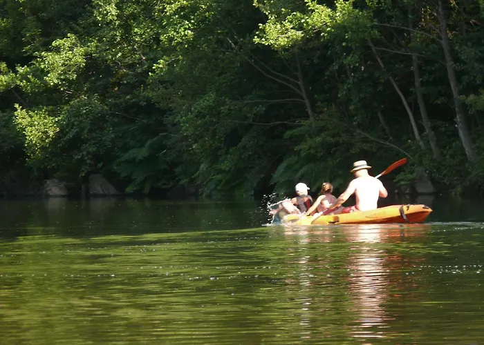 乌索尔缇皮亚尼旅馆 酒店